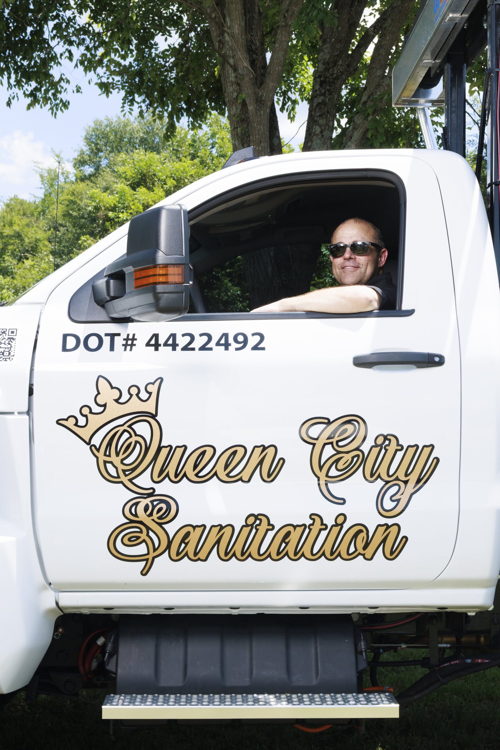 How Residential Dumpsters Simplify Home Organization